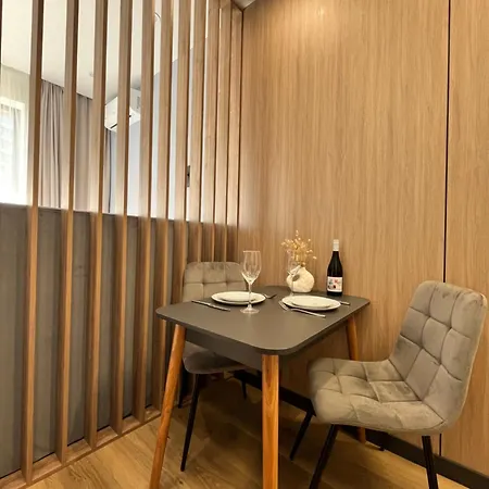 Ellada Design Studio, 15 поверх Apartment *